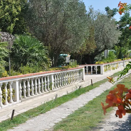 Apartahotel Borgo Degli Ulivi Natural Sellia Marina