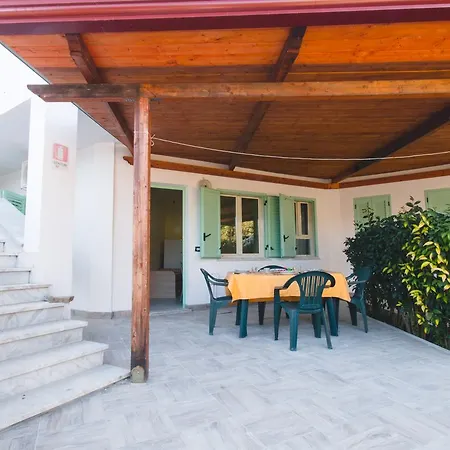 Lägenhetshotell Borgo Degli Ulivi Natural Sellia Marina