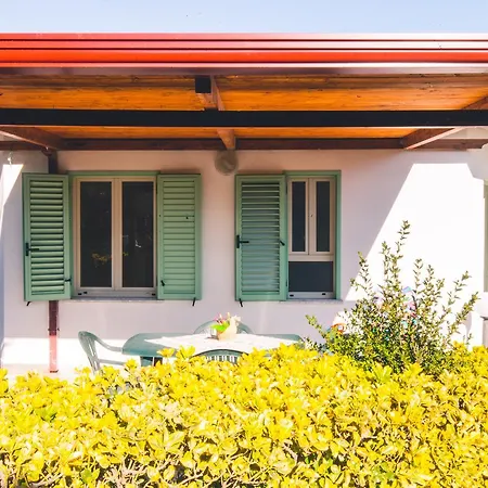 Borgo Degli Ulivi Natural Apartahotel 4*