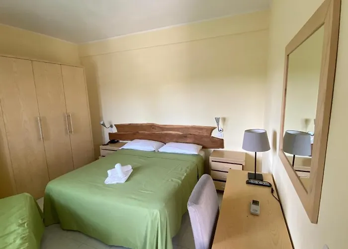 アパートホテル Borgo Degli Ulivi Natural 4*