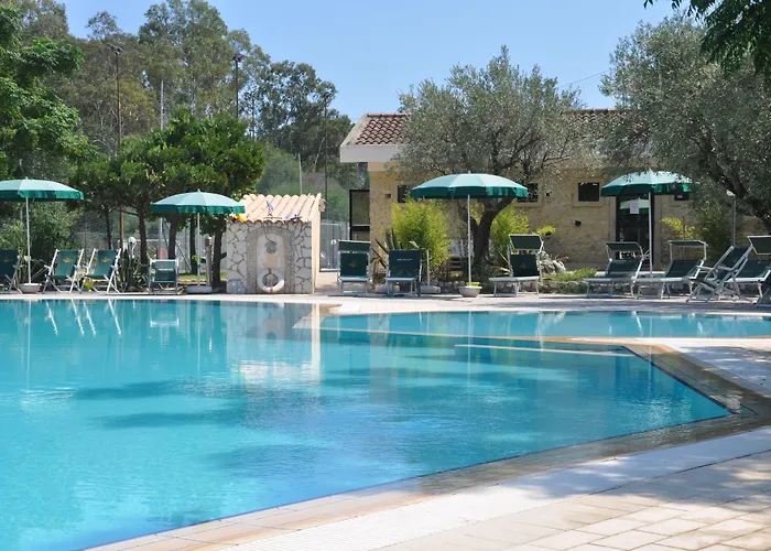 Borgo Degli Ulivi Natural 4* セッリーア・マリーナ