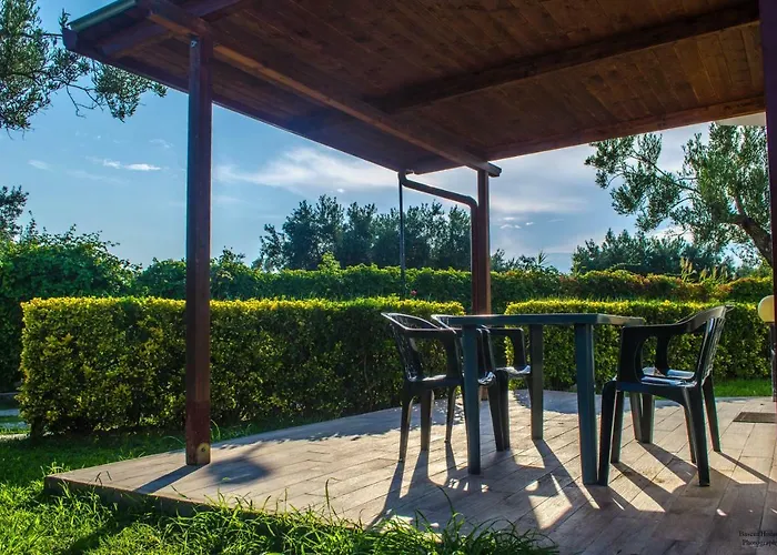 Borgo Degli Ulivi Natural アパートホテル 4*