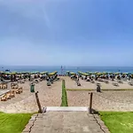 Borgo Degli Ulivi Natural Apart Otel 4*