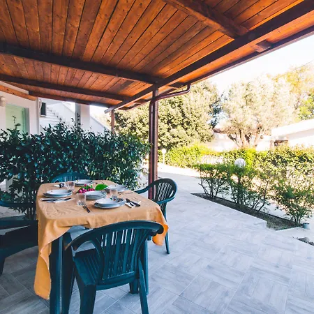 Borgo Degli Ulivi Natural Апарт-отель 4*