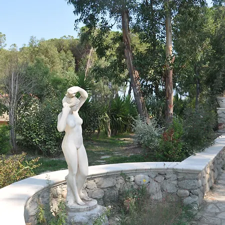 Borgo Degli Ulivi Natural Селлия-Марина