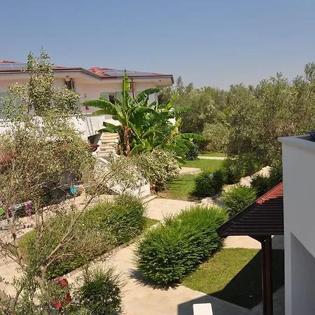 Borgo Degli Ulivi Natural Aparthotel