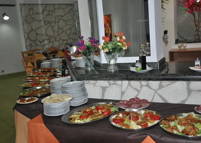 Borgo Degli Ulivi Natural 公寓式酒店