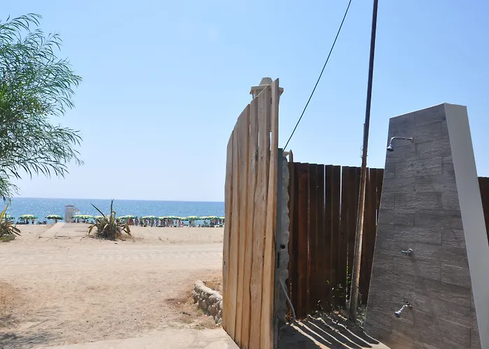 公寓式酒店 Borgo Degli Ulivi Natural 4*