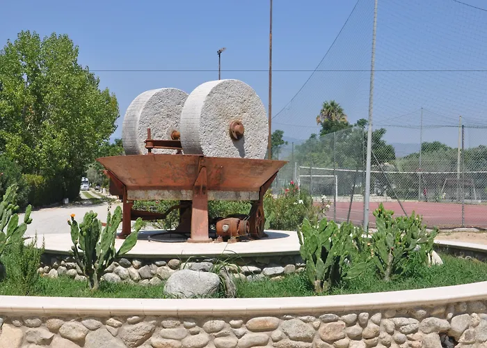 Borgo Degli Ulivi Natural 塞利亚马里纳